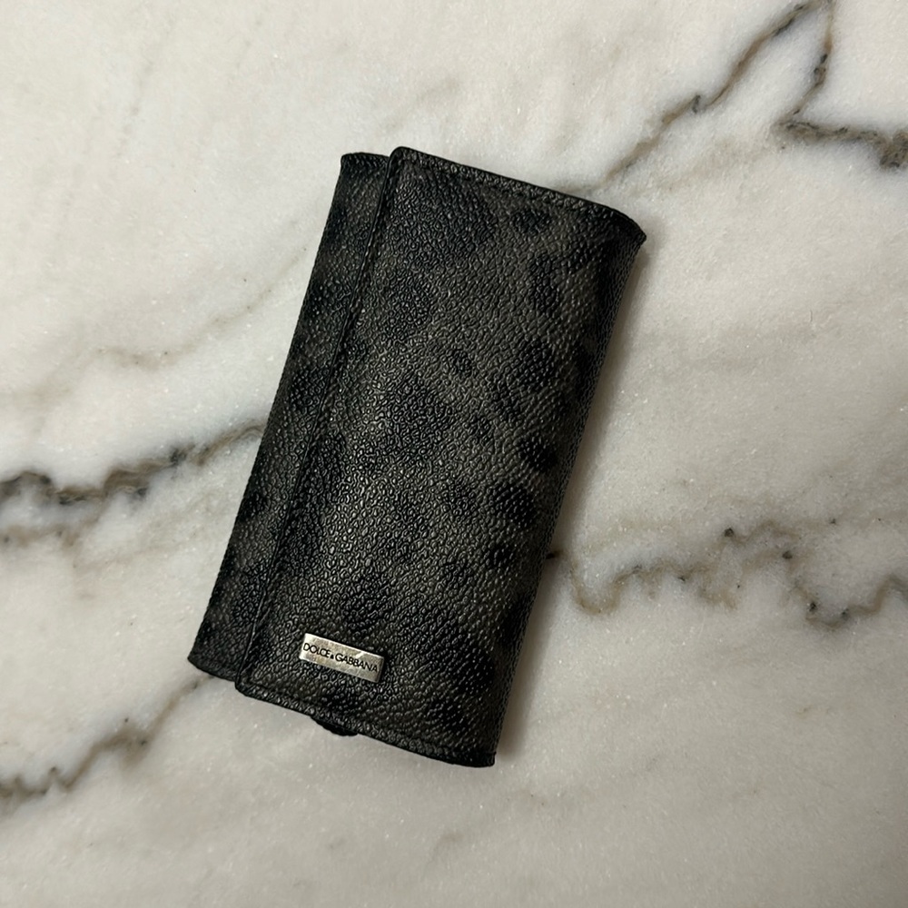 D&C Keyring Pouch Holder Case